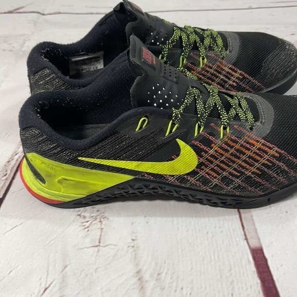 𝅺NIKE Metcon 3 Size 8.5 - Picture 6 of 12